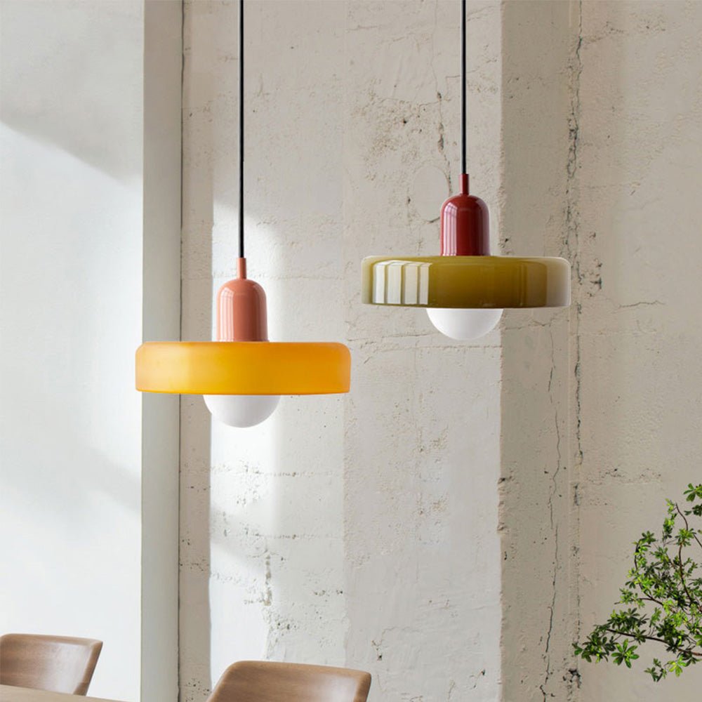 Stijlvolle Bauhaus Hanglamp van Kleurig Glas – Modern Design