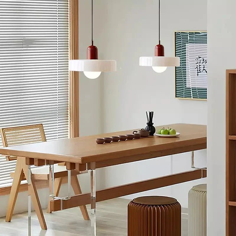 Stijlvolle Bauhaus Hanglamp van Kleurig Glas – Modern Design