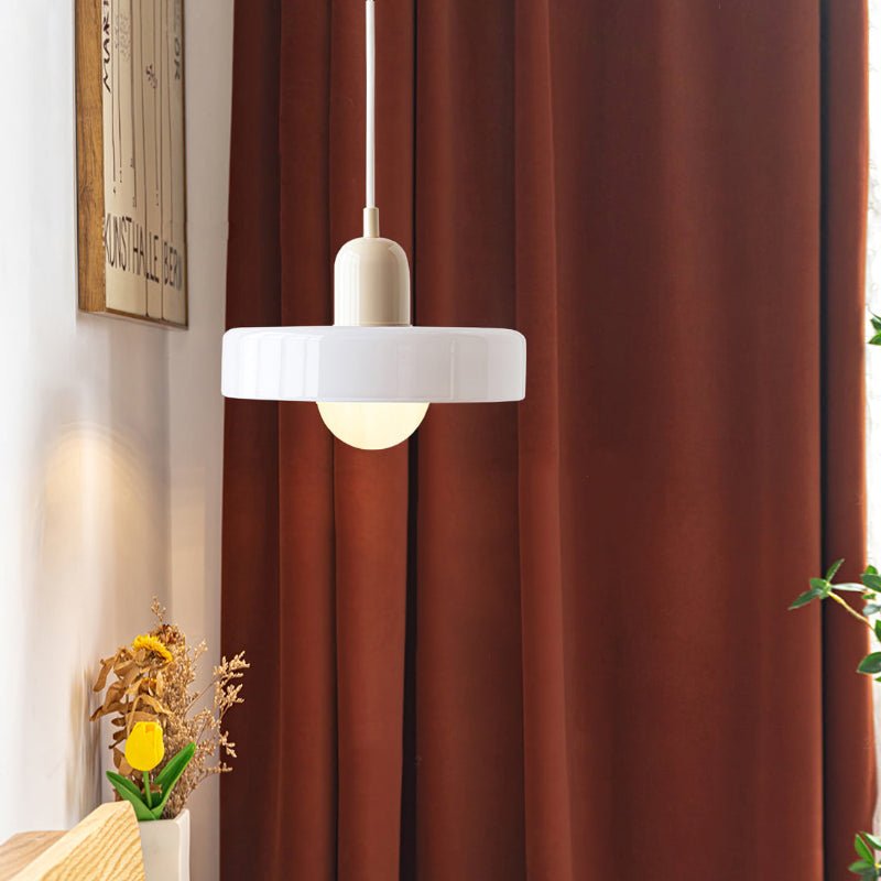 Stijlvolle Bauhaus Hanglamp van Kleurig Glas – Modern Design